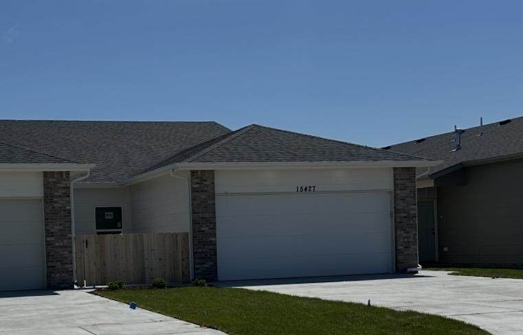 15427 Josephine St - Photo 1