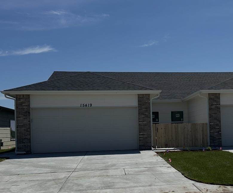 15419 Josephine St - Photo 1
