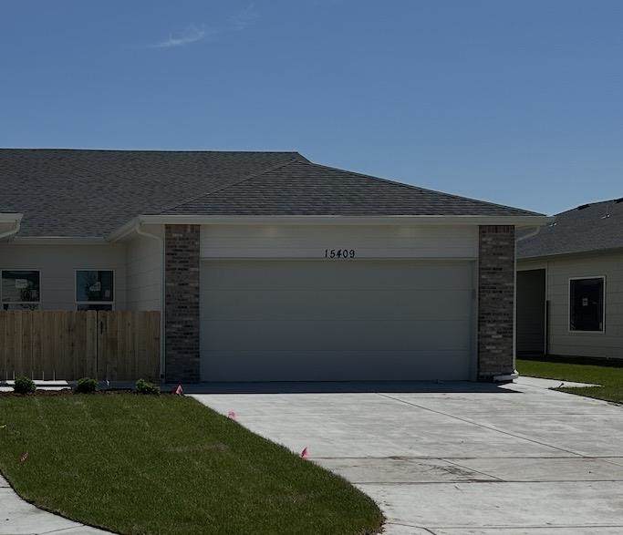 15409 Josephine St - Photo 1
