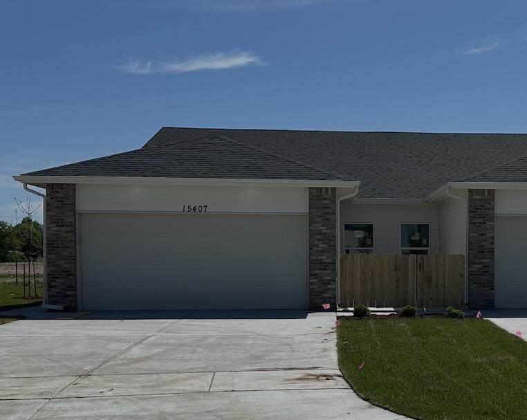 15407 Josephine St - Photo 1