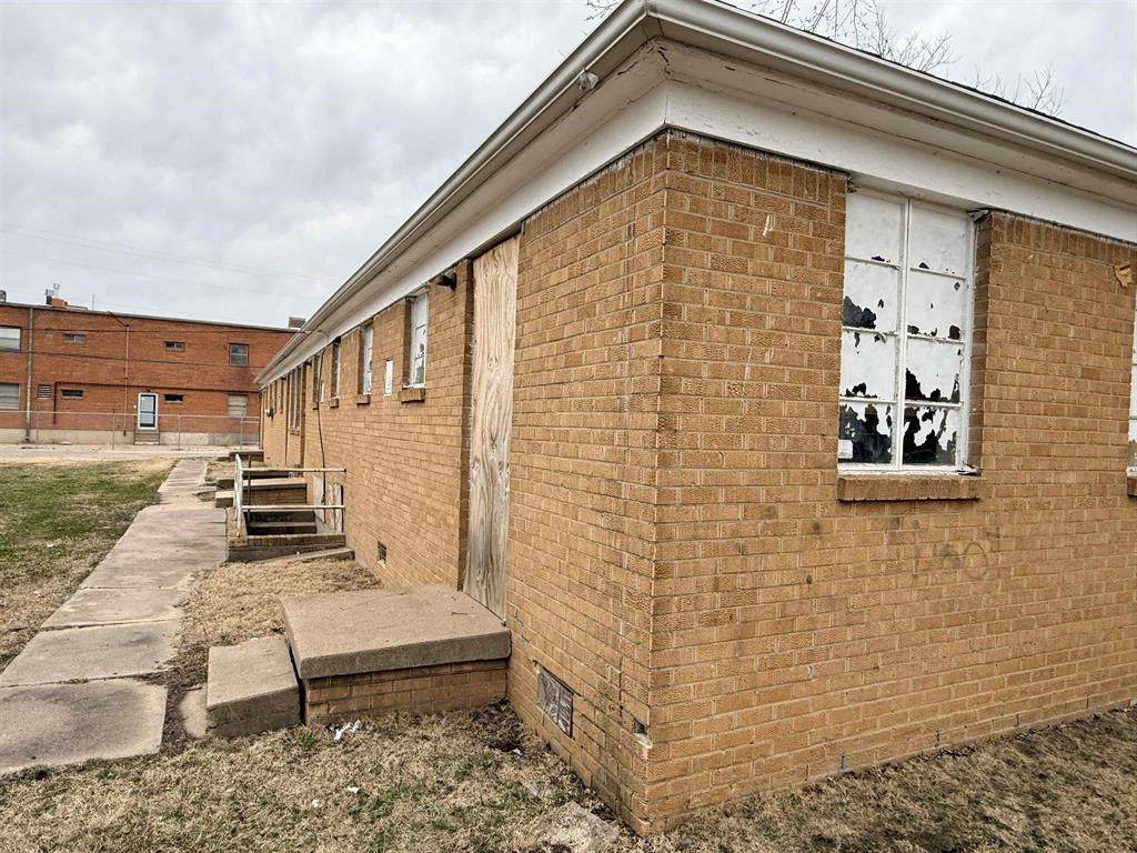 https://bt-photos.global.ssl.fastly.net/wichita/1280_boomver_1_672491-1.jpg