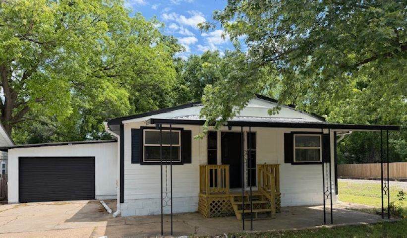 1520 Frankfort - Photo 1