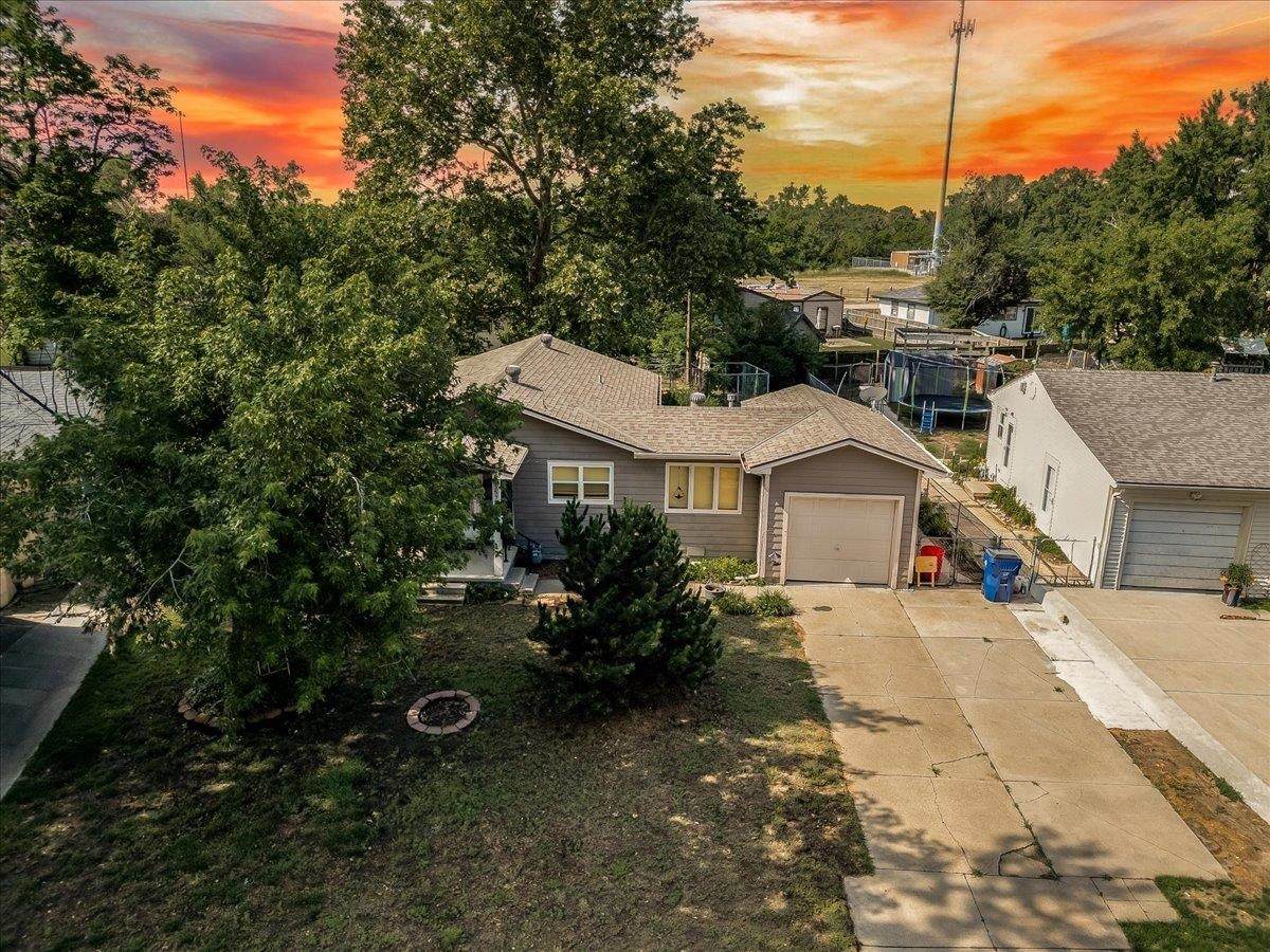 https://bt-photos.global.ssl.fastly.net/wichita/orig_boomver_1_673894-1.jpg