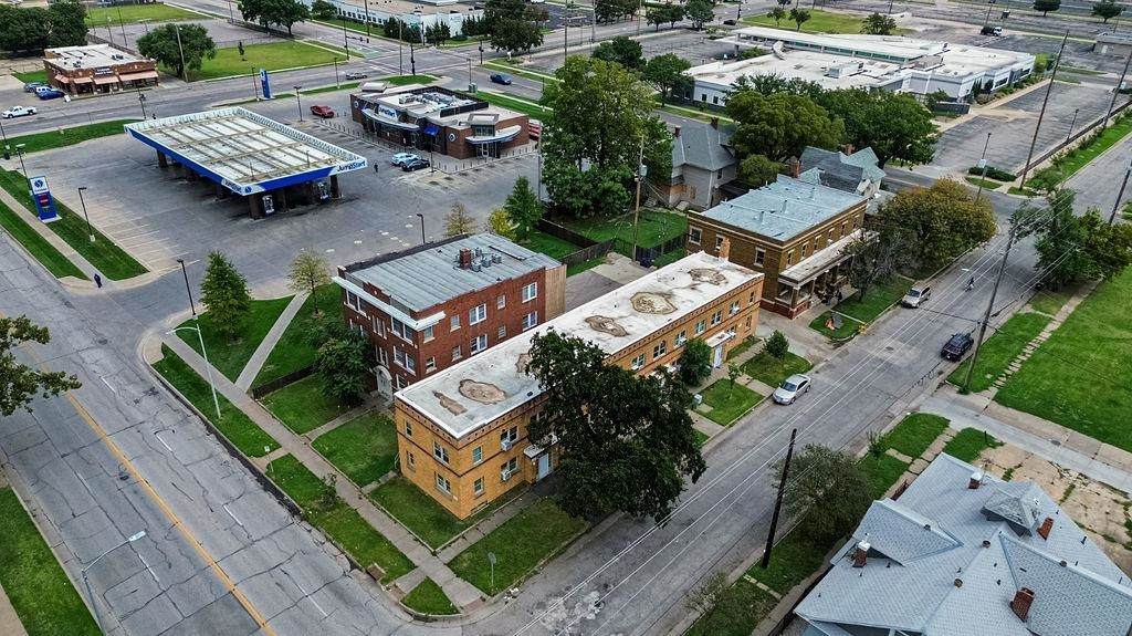 306 Pine - Photo 1