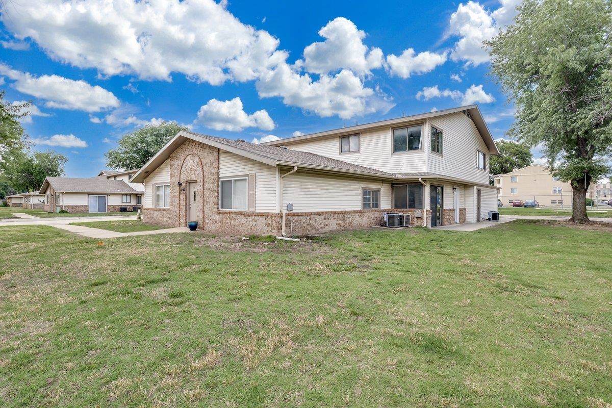 8700 University - Photo 1