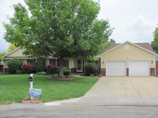 1410 Lorianna Ct - Photo 1