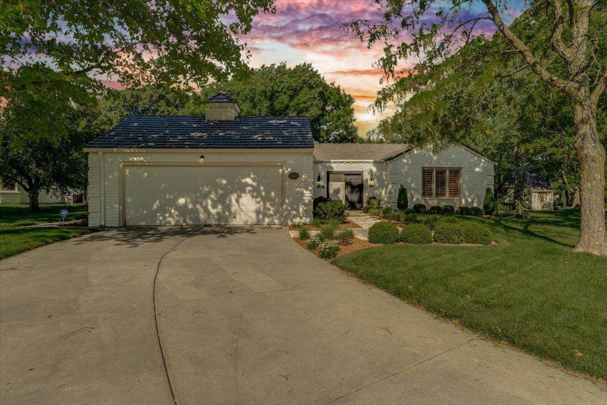 https://bt-photos.global.ssl.fastly.net/wichita/orig_boomver_1_674508-1.jpg