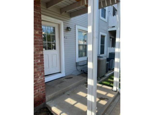 1717 Cypress St. Apt 412 - Photo 1
