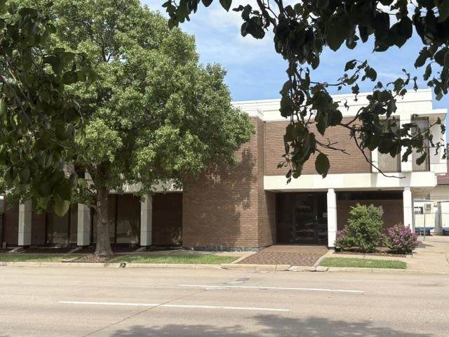 https://bt-photos.global.ssl.fastly.net/wichita/orig_boomver_1_675604-1.jpg