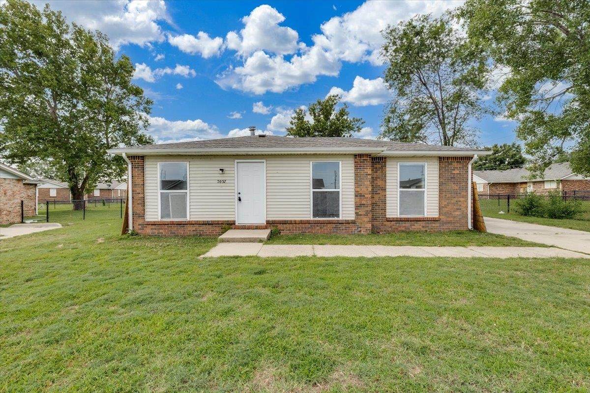 7037 Frazier - Photo 1