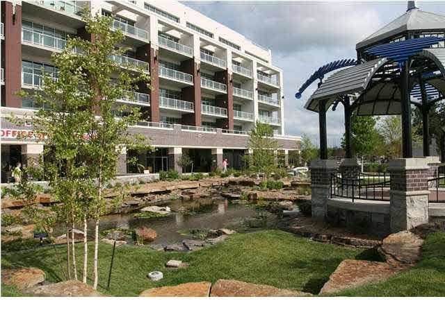 515 Main - Photo 1