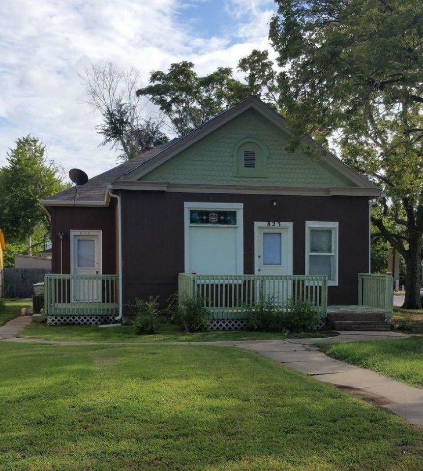 821-823 Ash St - Photo 1