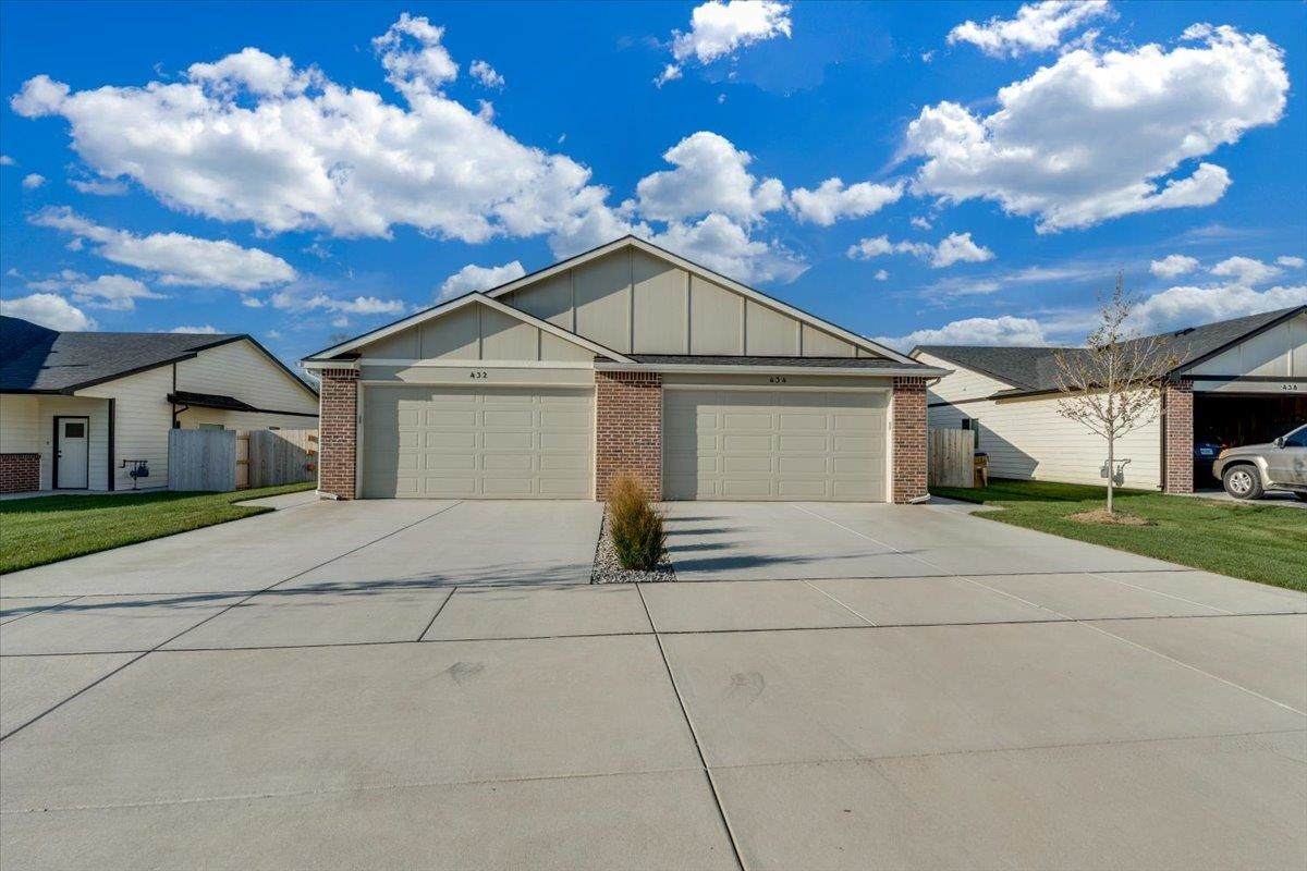 432 Briarbrook Ln - Photo 1