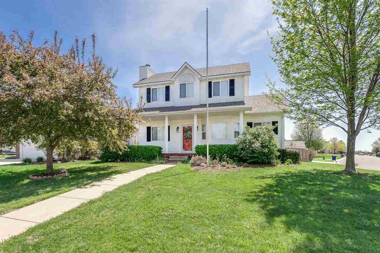 9411 Carson St - Photo 1