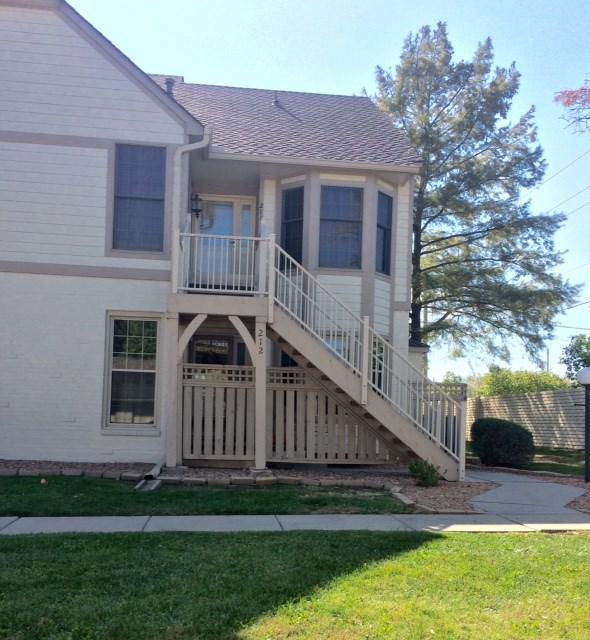 8019 Lakepoint Way - Photo 1
