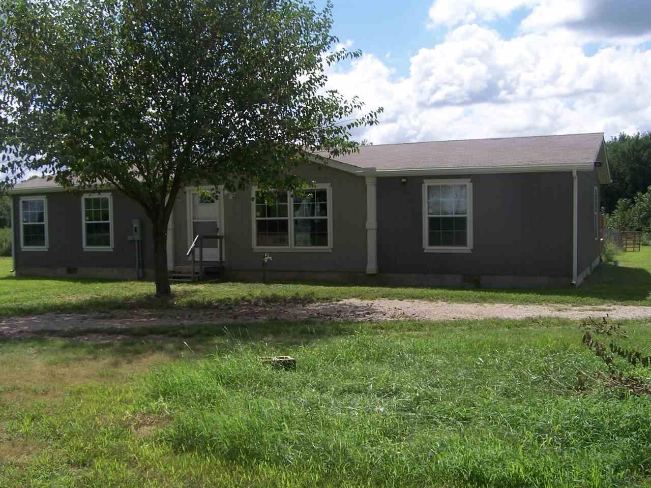 14131 75th St S - Photo 1