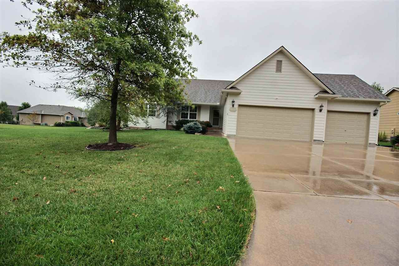 11239 Killarney Cir - Photo 1
