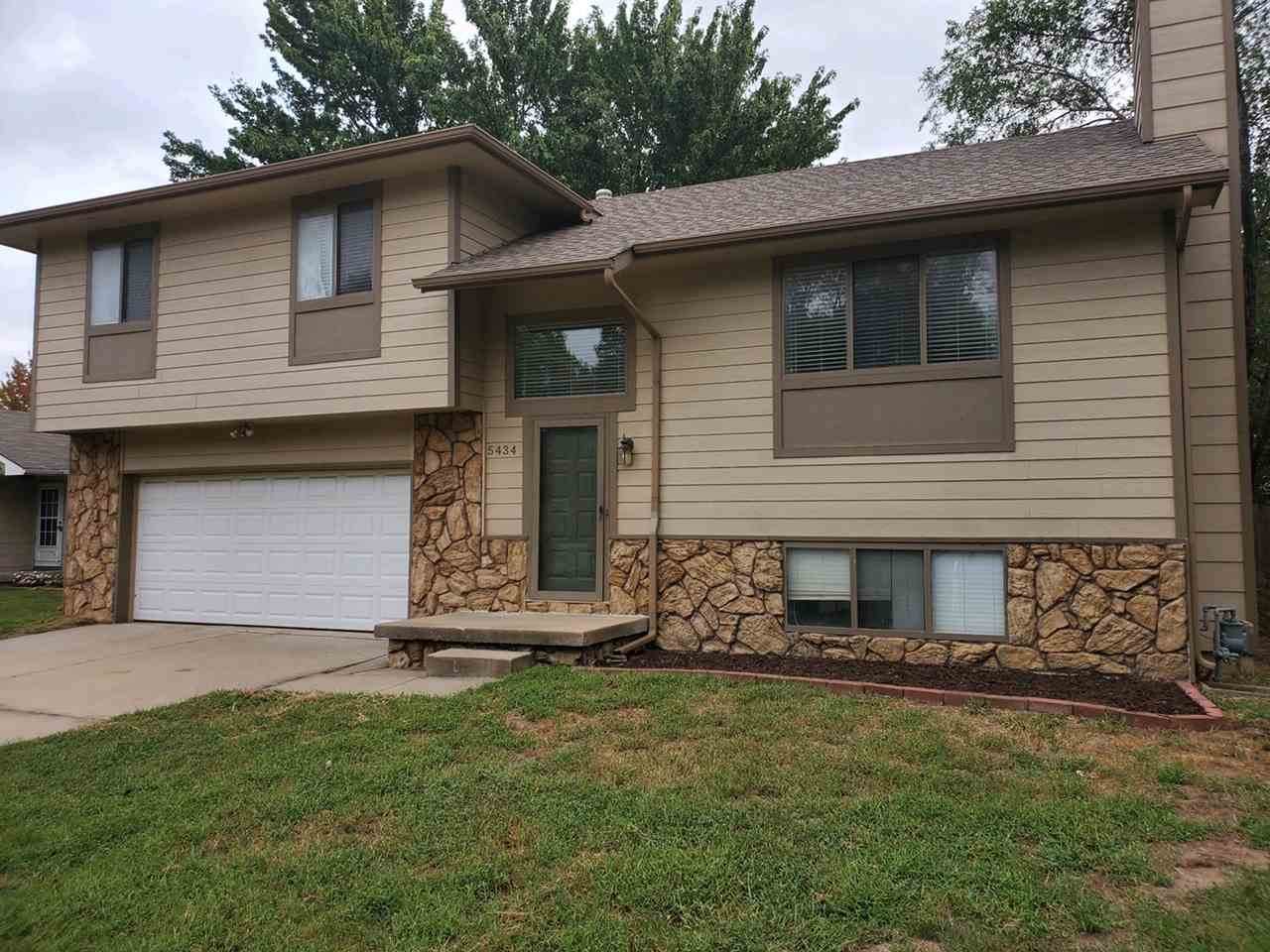5434 Washington Ave - Photo 1
