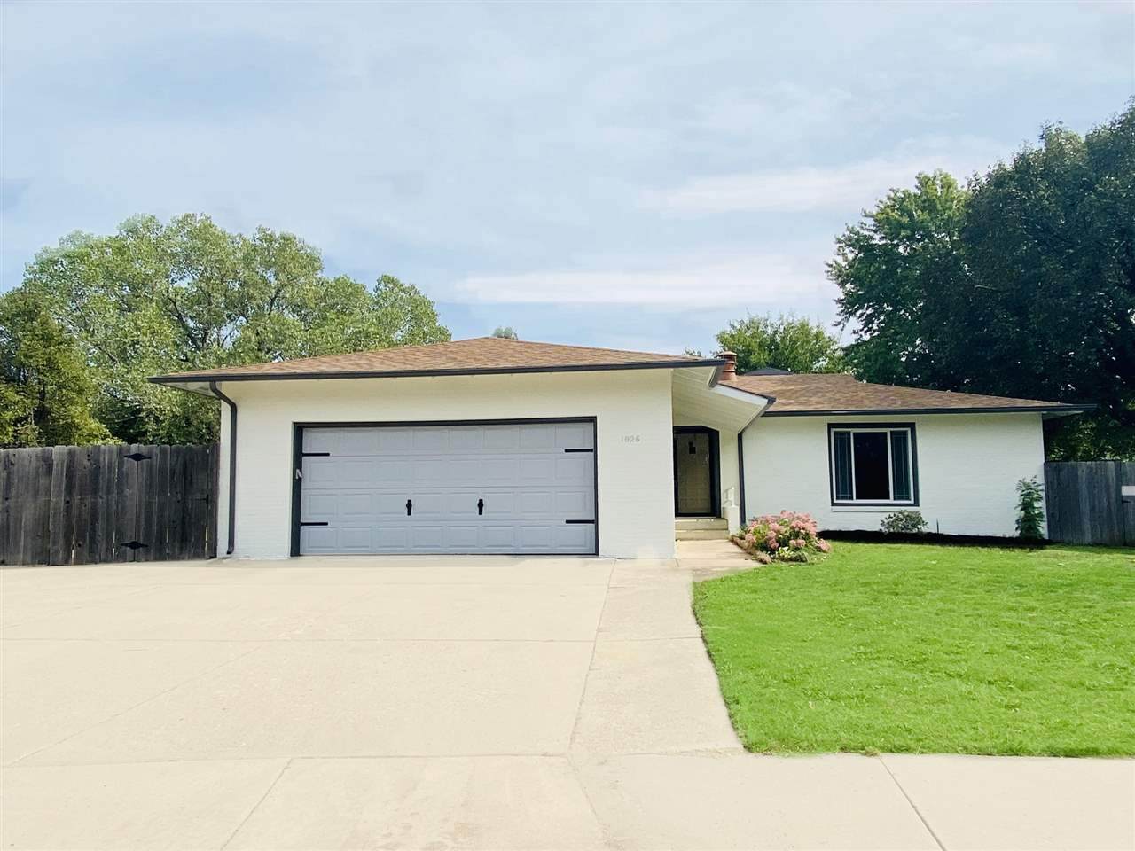 1026 Beech Ct - Photo 1