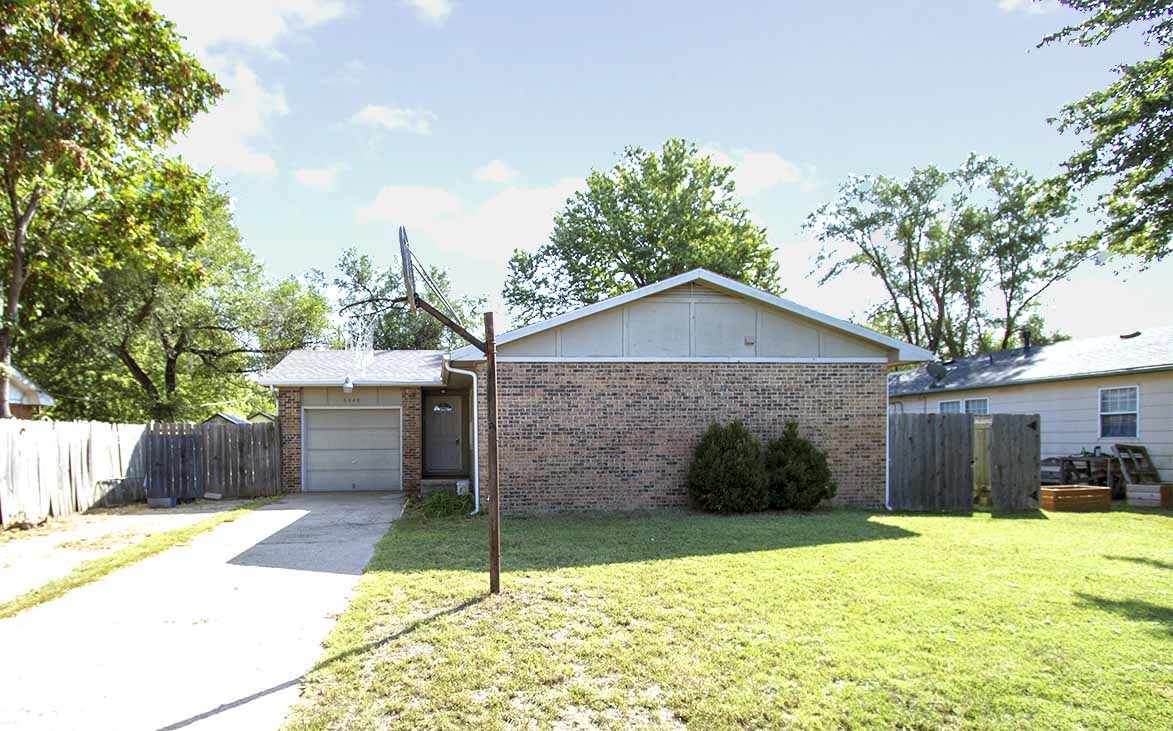 6440 Mabel St - Photo 1