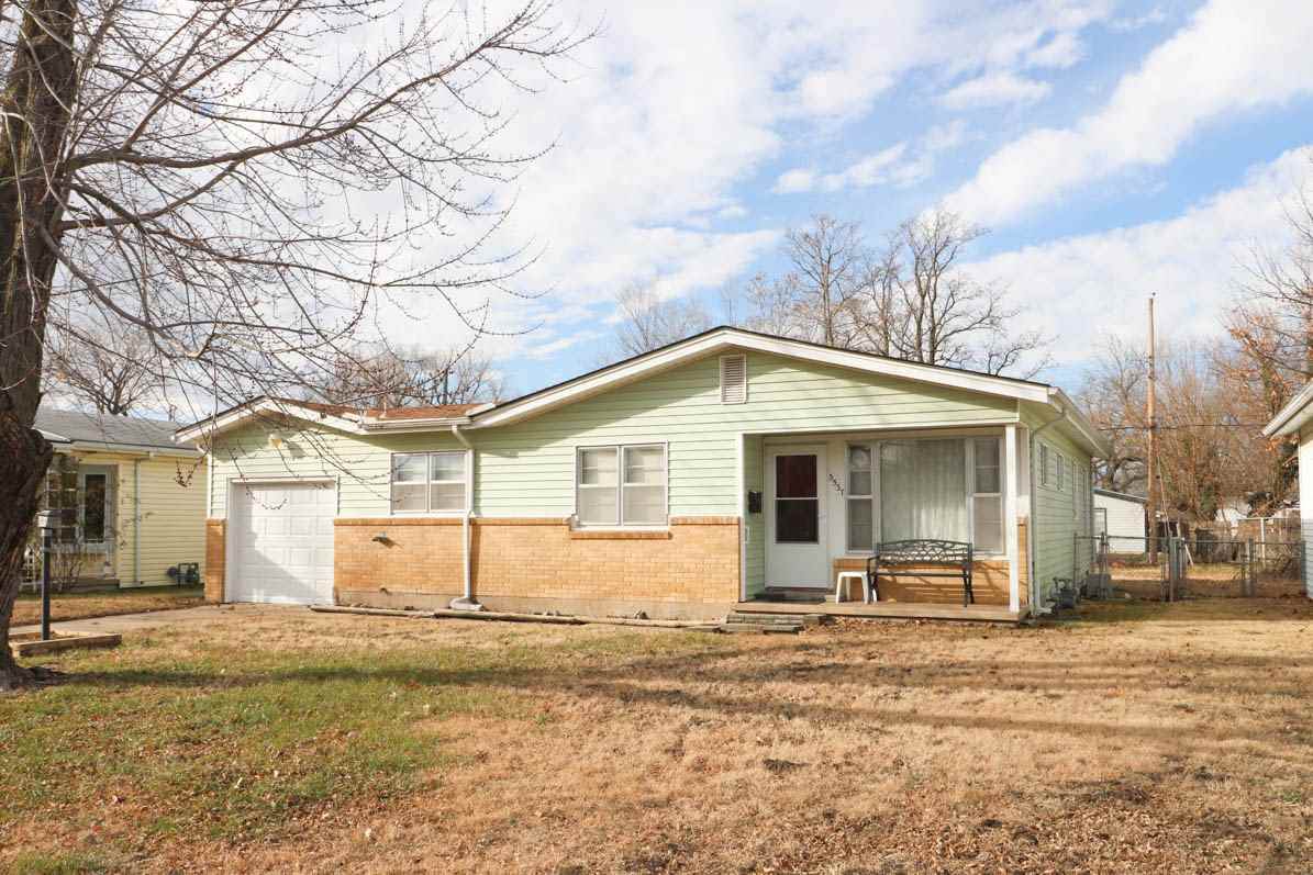 3537 Bennett Ave - Photo 1