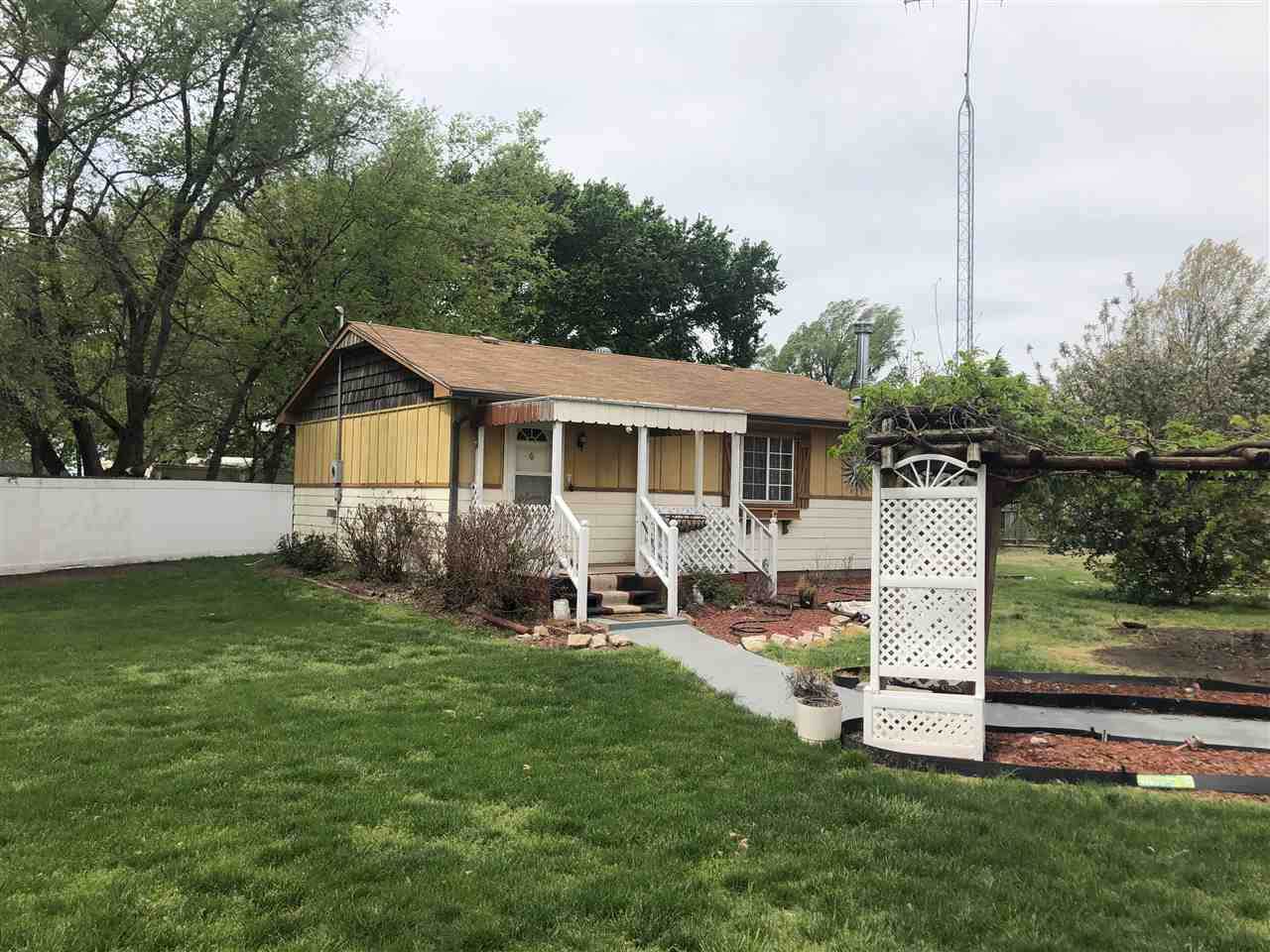 104 Haslet St - Photo 1