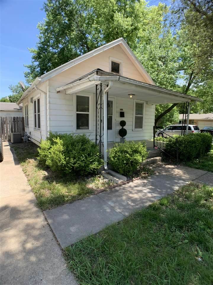502 Logan St - Photo 1