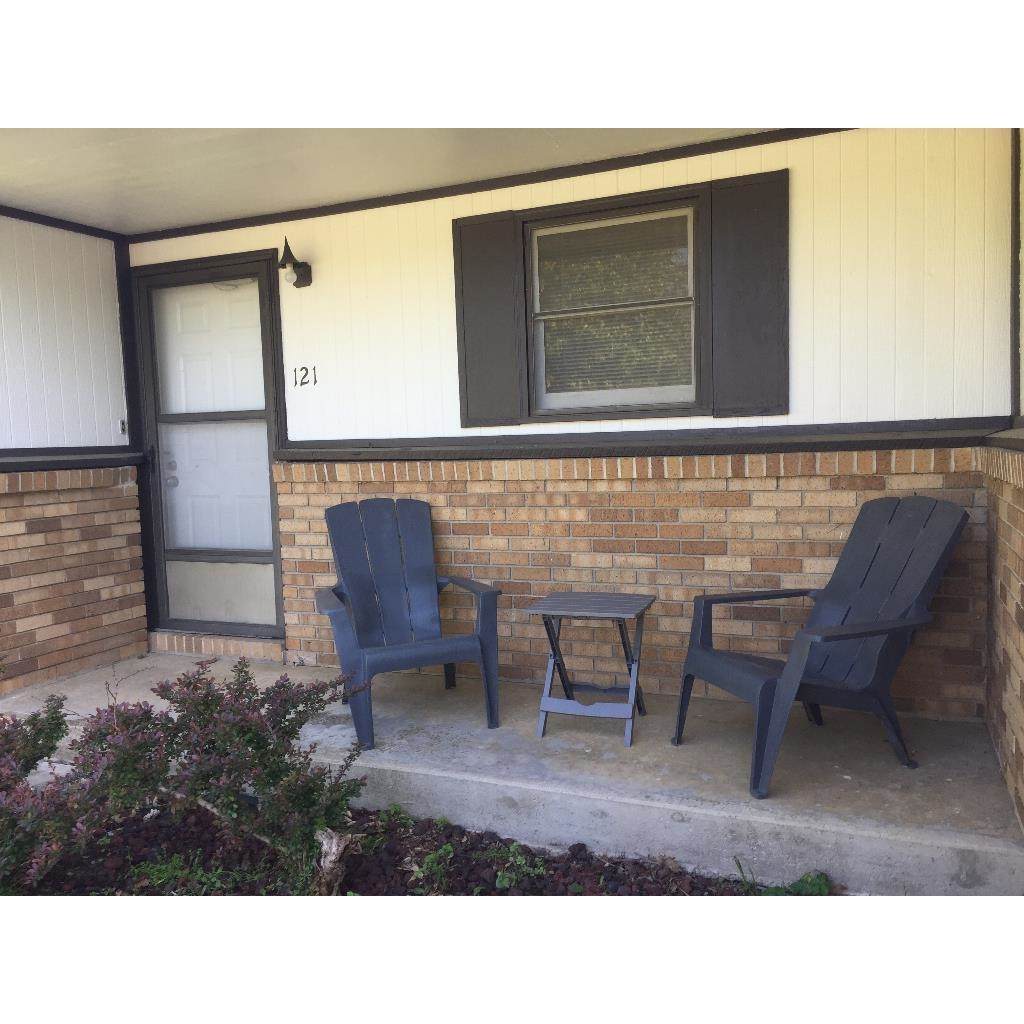 121 Taylor Rd - Photo 1
