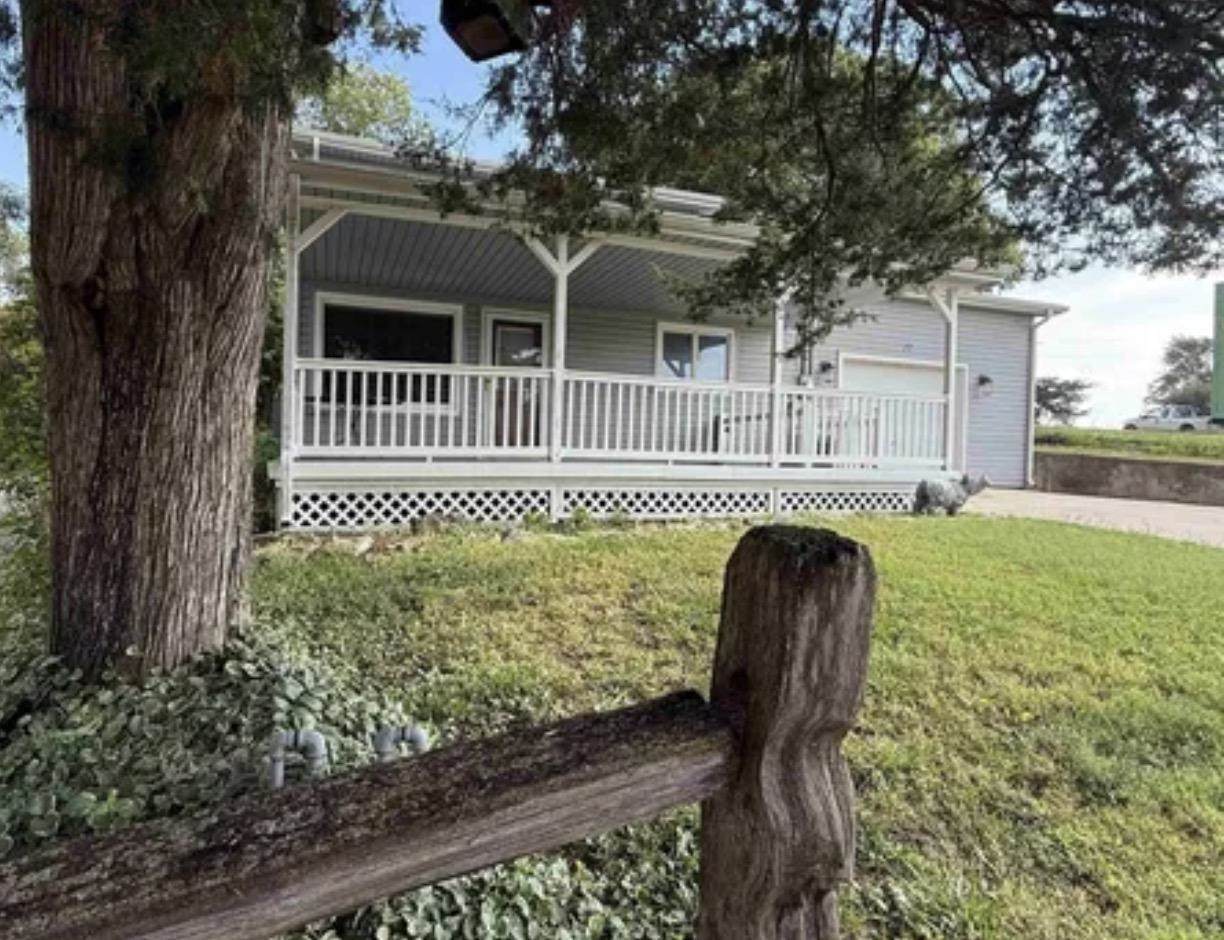 17 Rock Rd - Photo 1