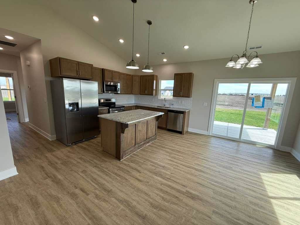 https://bt-photos.global.ssl.fastly.net/wichita/orig_boomver_2_665314-1.jpg