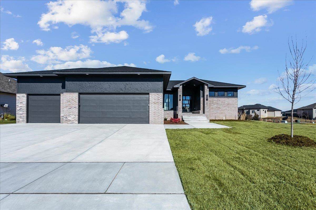 2591 Doris Ct - Photo 1