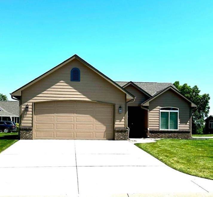 4426 Niblick Dr - Photo 1