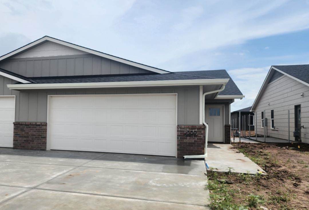 2889 Cedar Crest Ct - Photo 1