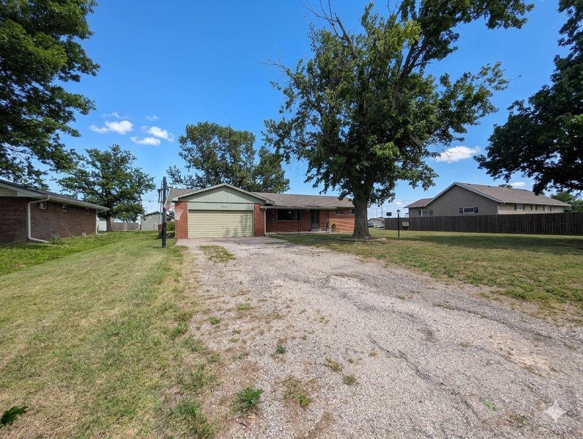 https://bt-photos.global.ssl.fastly.net/wichita/orig_boomver_1_672501-1.jpg