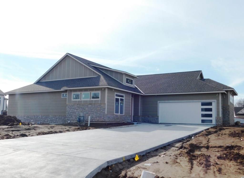 845 Opal Ct - Photo 1