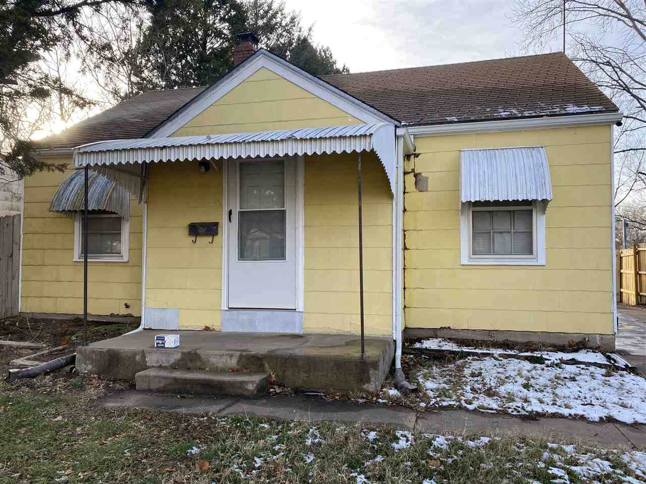 1317 Pershing - Photo 1