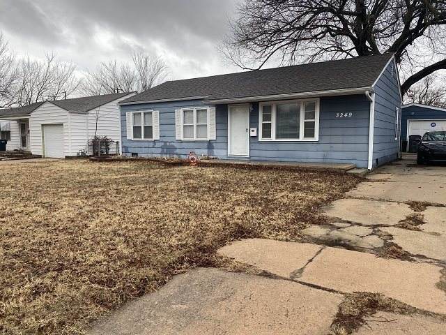 3249 Gold St - Photo 1