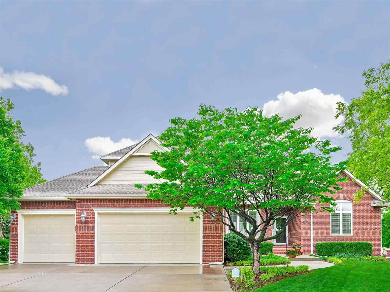 422 Gateway Ct - Photo 1