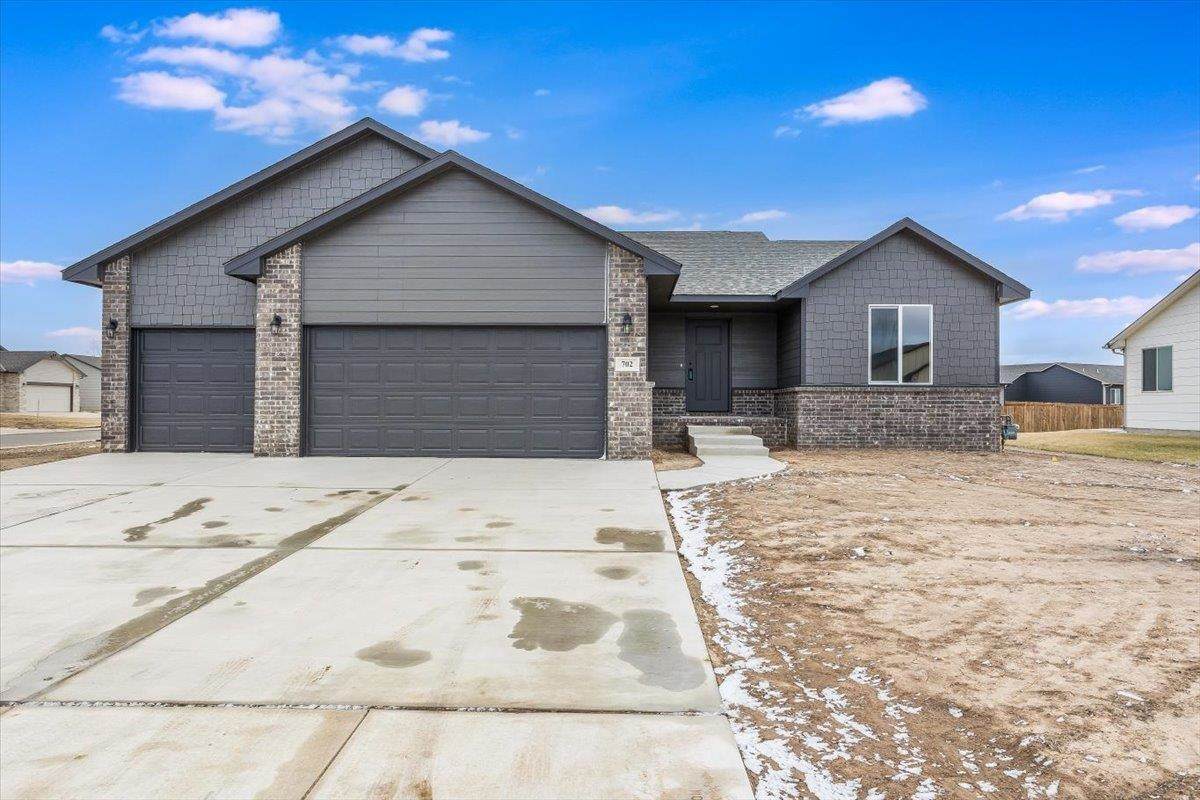 702 Country Lakes Place - Photo 1