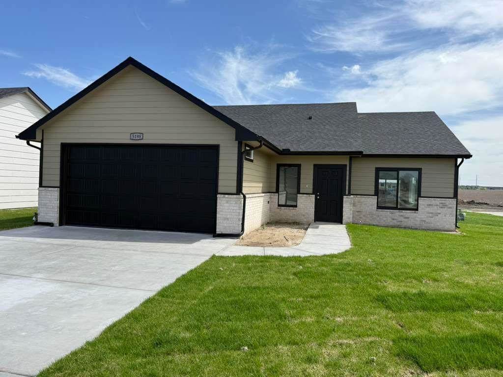 5198 Toben Dr - Photo 1