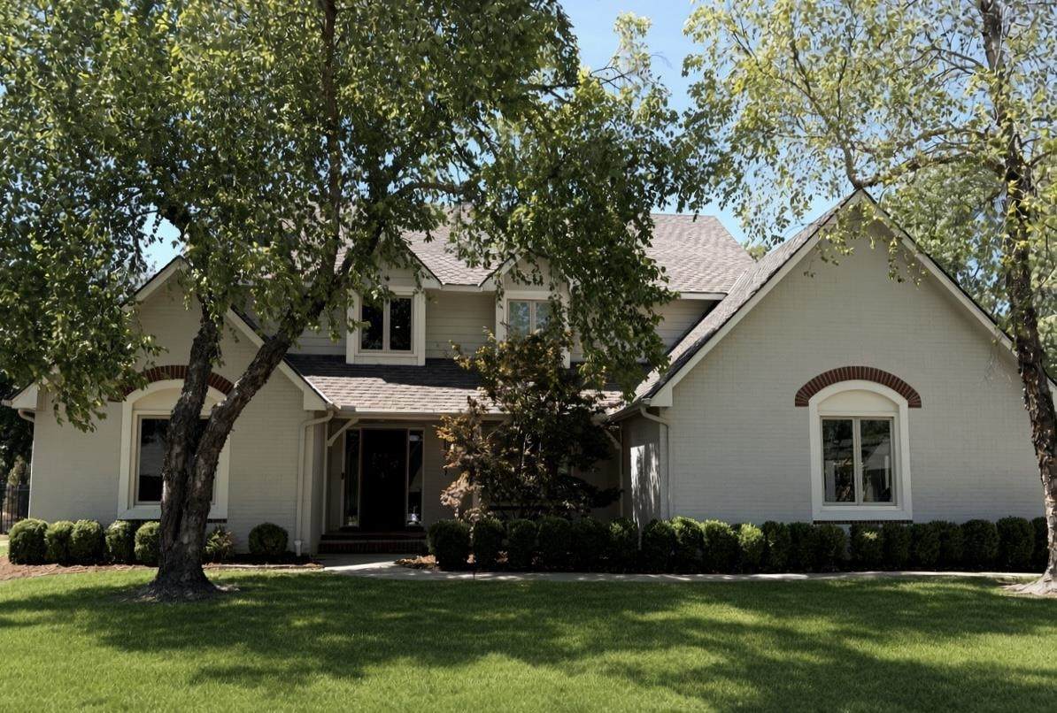 2903 Cypress - Photo 1