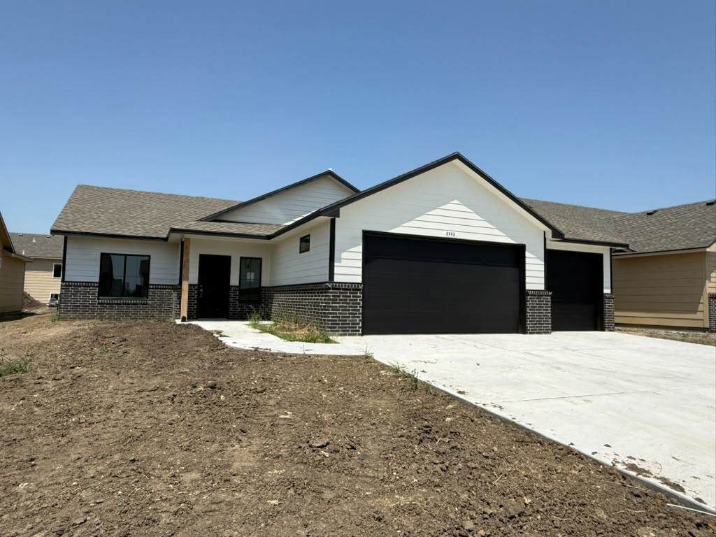 8998 Joshua St. - Photo 1