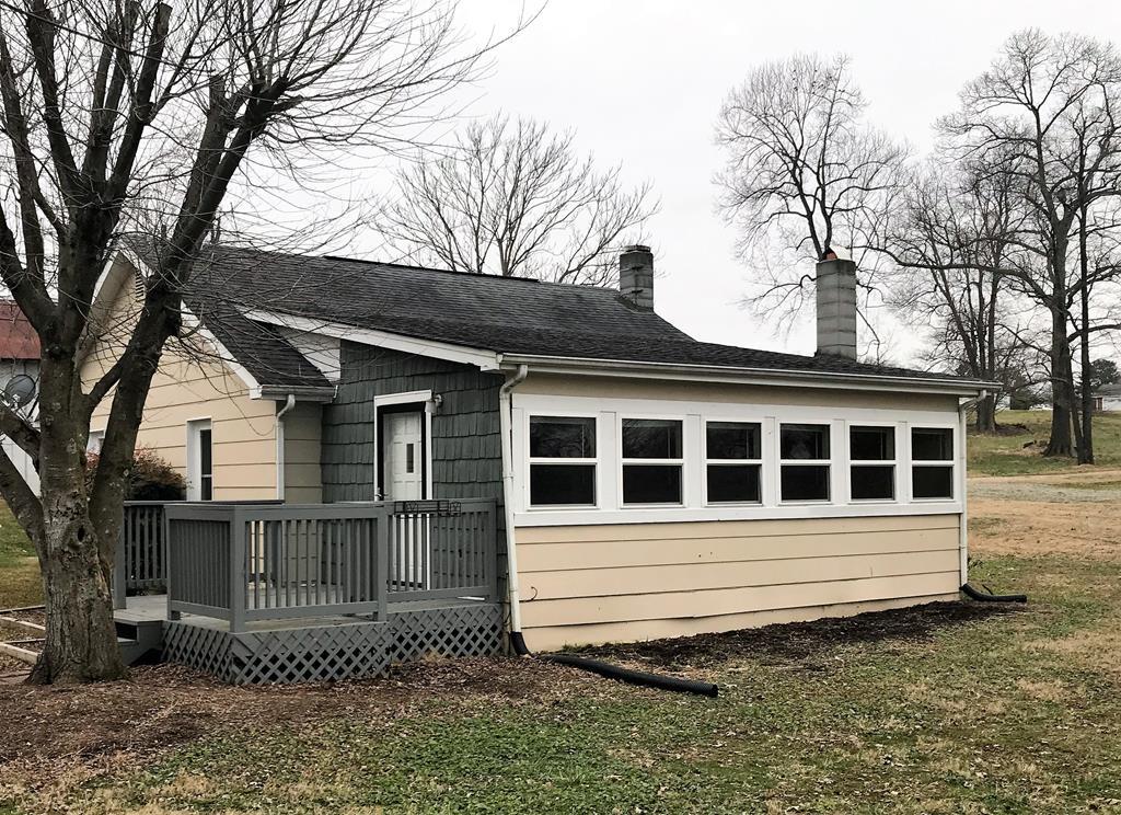 246 Old 60 Hwy - Photo 1