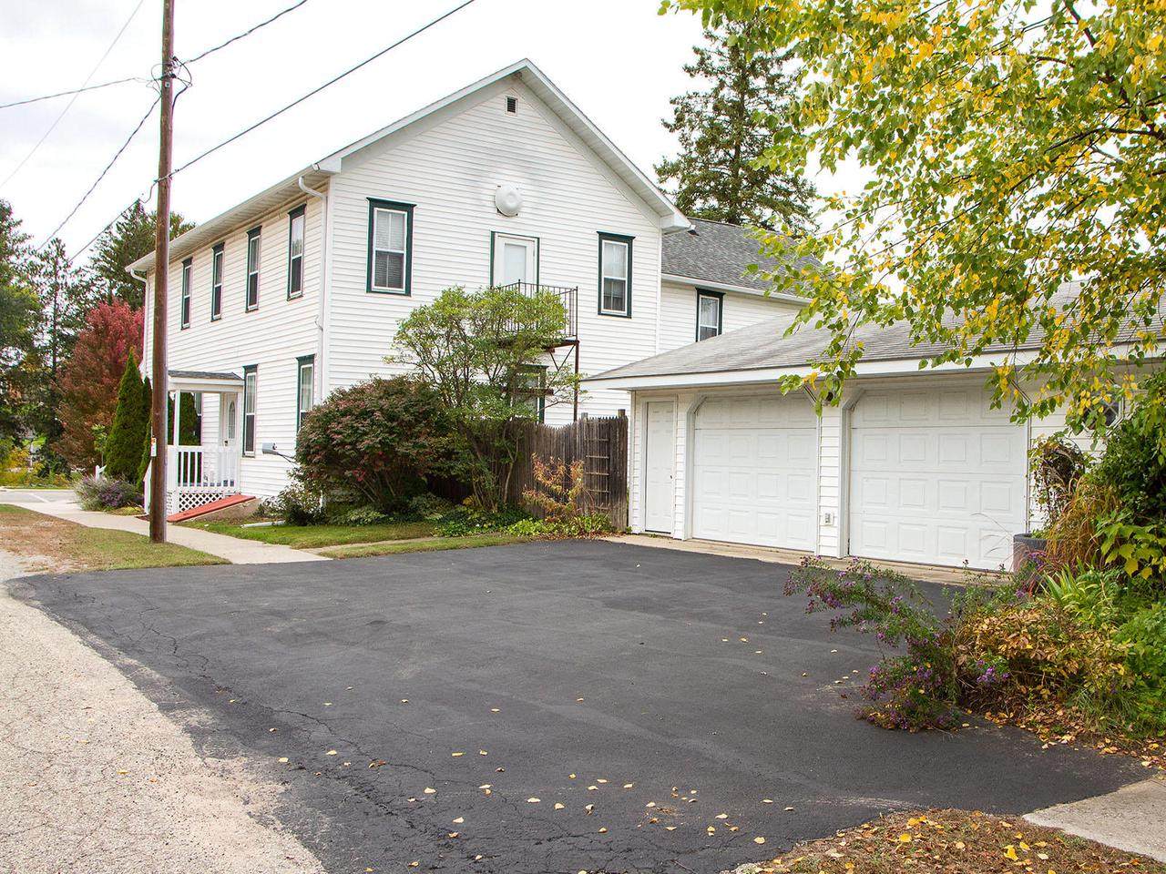502 Main St - Photo 1