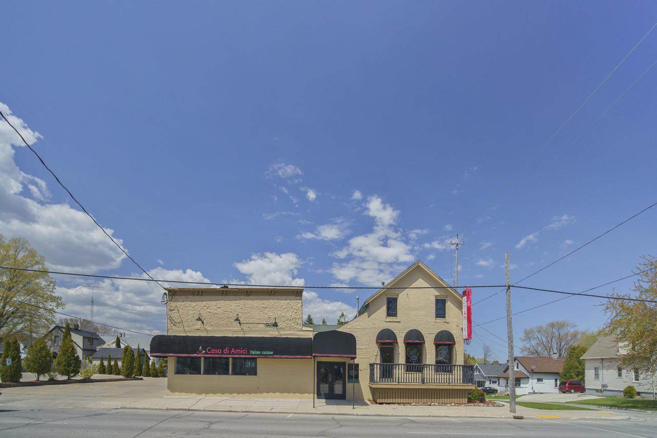 2204 Washington St - Photo 1