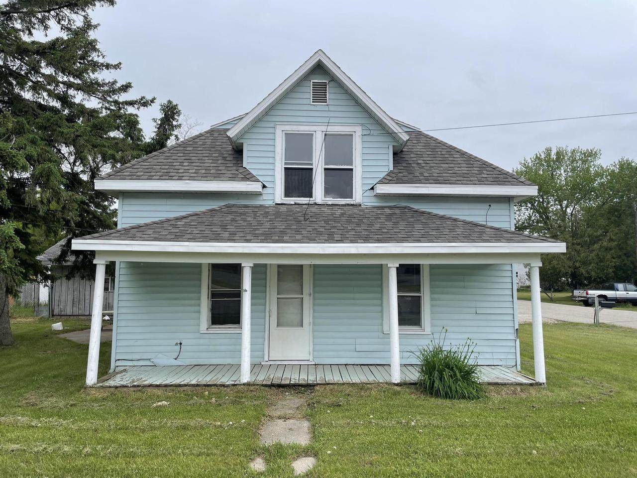 711 Hall Hay St - Photo 1