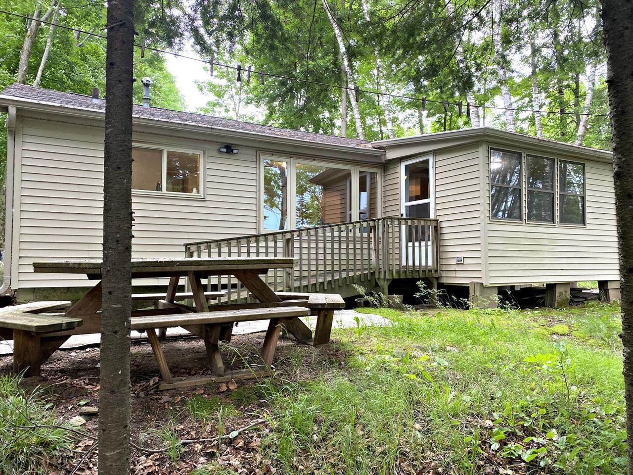 W906 Mary Lake Ln - Photo 1