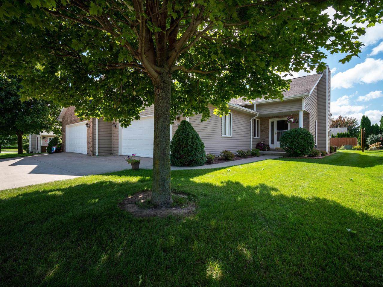 4905 Elmer Ln - Photo 1