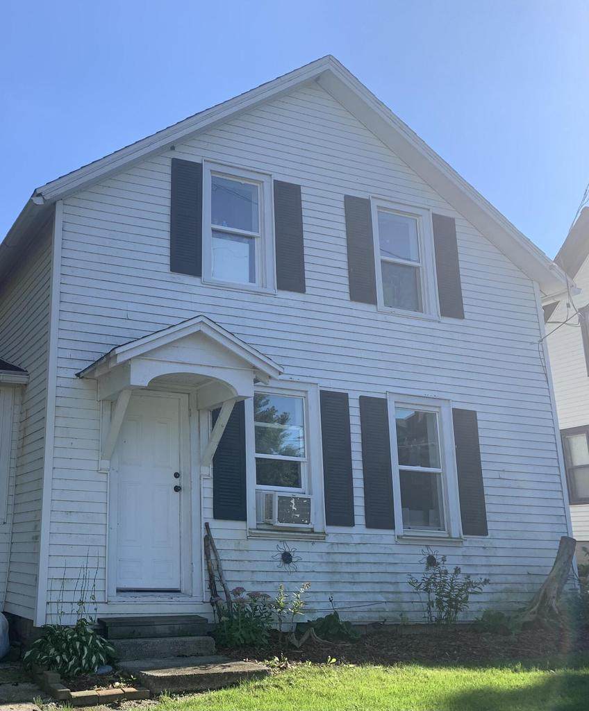 1419 Main St - Photo 1