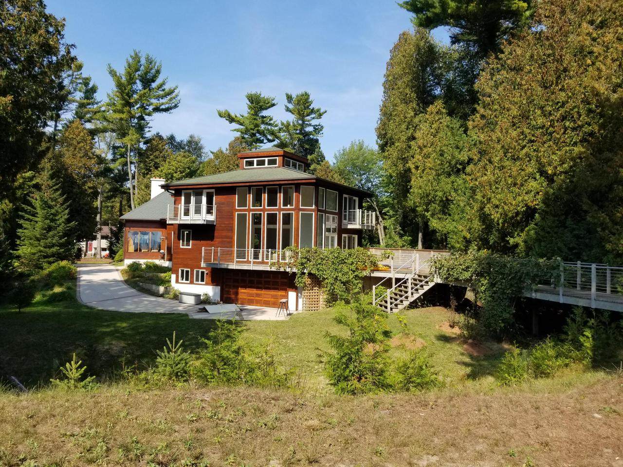 211 Park Rd - Photo 1